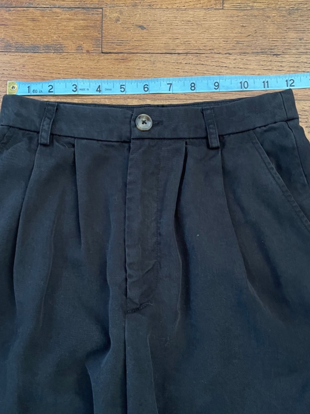 Reformation Mason Tencel Pleated Trousers - Picture 5 of 9